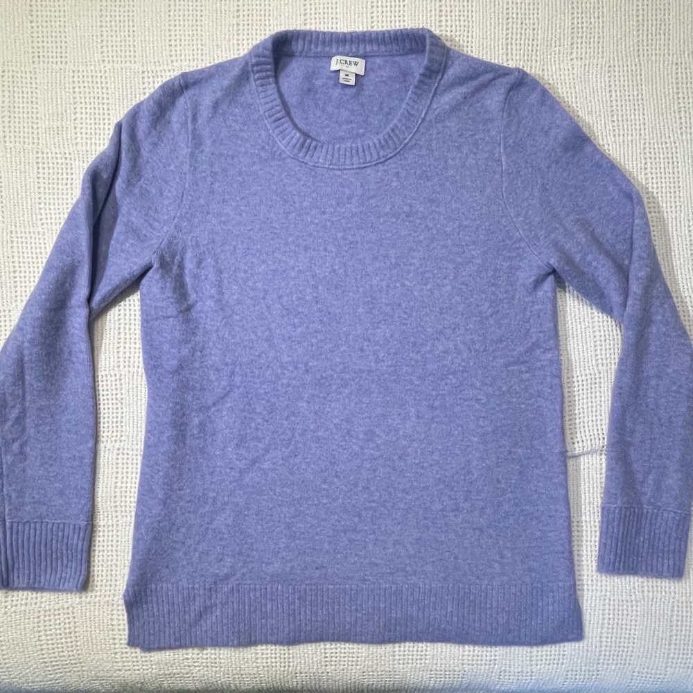 Like new J. Crew lavender sweater, size L